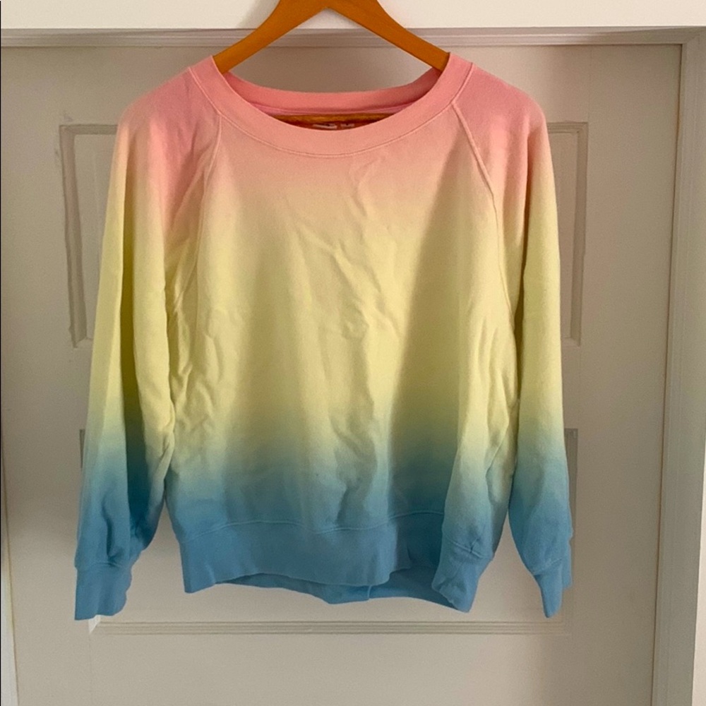 Comfy tie-dye GAP sweatshirt